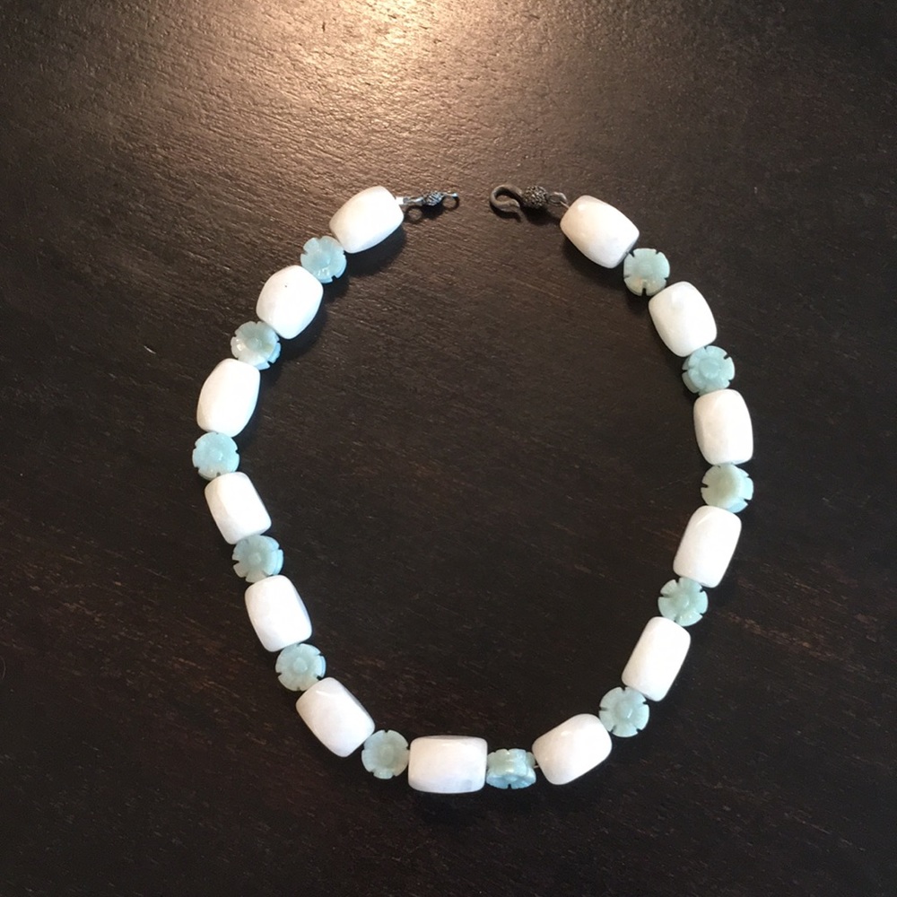 Carved Green and White Stone Choker!